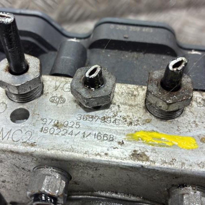 Bloc ABS (freins anti-blocage) CITROEN C3 3 Photo n°3