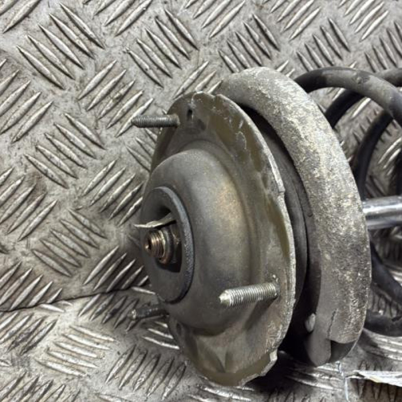 Amortisseur avant droit PEUGEOT 205 Photo n°4