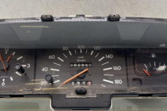 Compteur PEUGEOT 205 Photo n°1