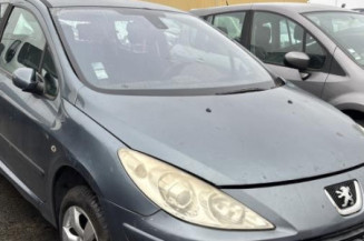 Pare choc arriere PEUGEOT 307