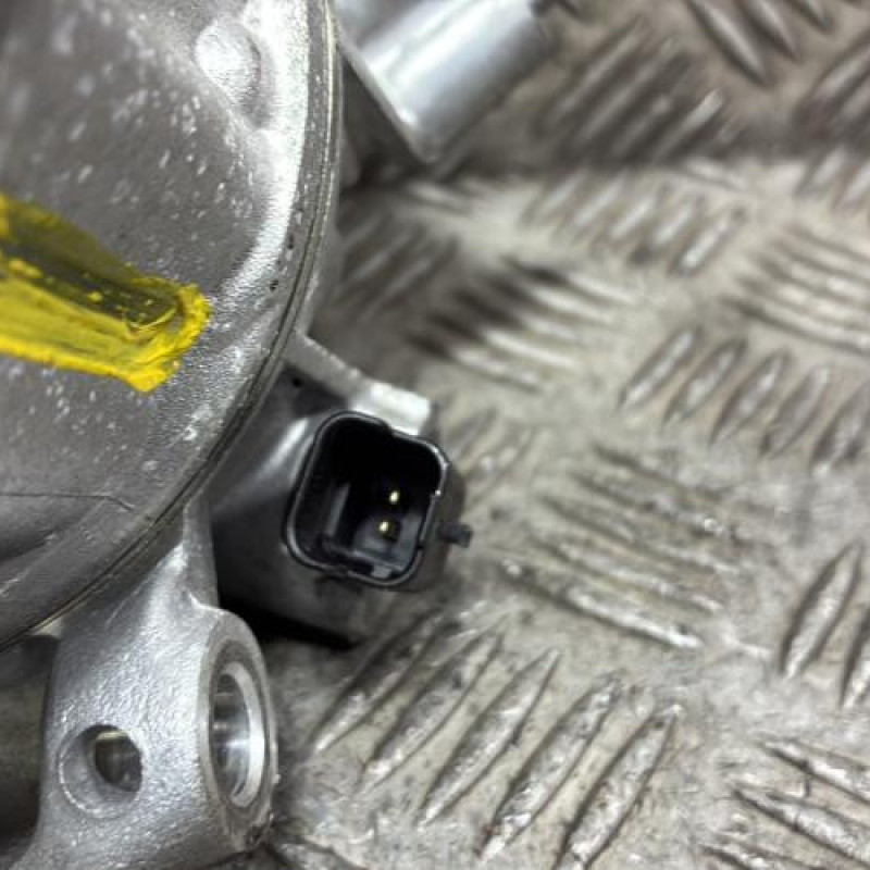 Compresseur clim CITROEN C5 AIRCROSS Photo n°3