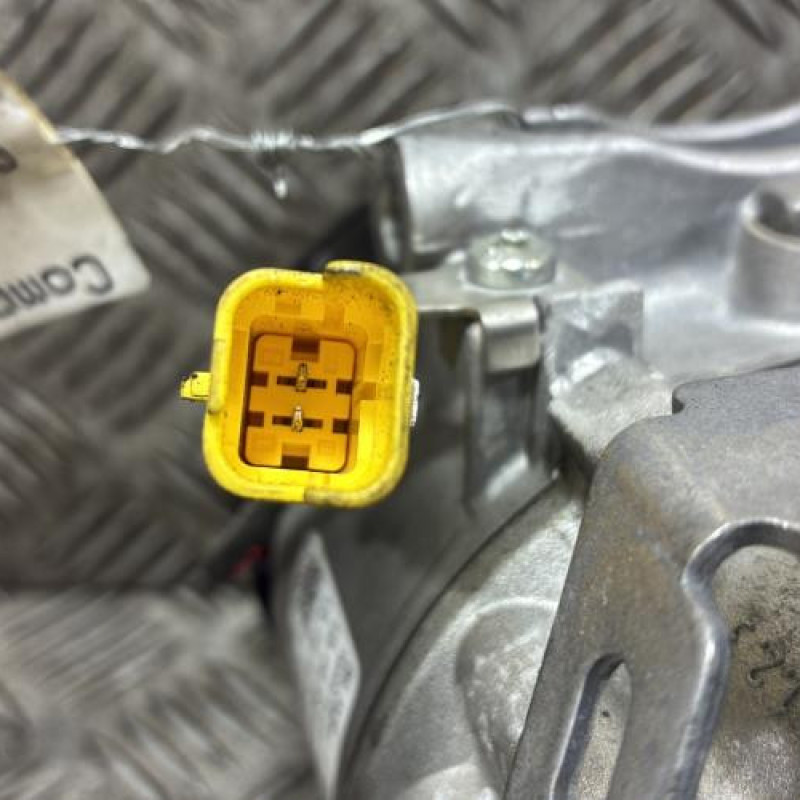 Compresseur clim CITROEN C5 AIRCROSS Photo n°5