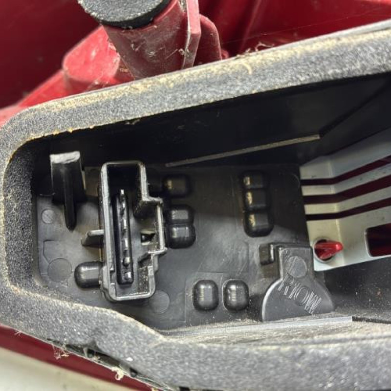 Feu arriere principal droit (feux) PEUGEOT 207 Photo n°3