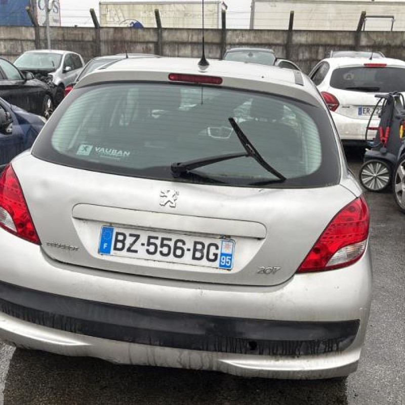 Feu arriere principal droit (feux) PEUGEOT 207 Photo n°9