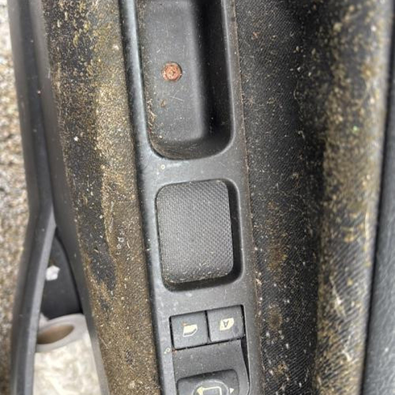 Feu arriere principal gauche (feux) PEUGEOT 207 Photo n°15