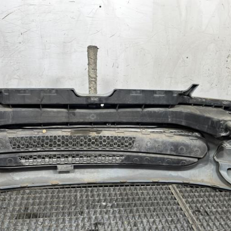 Pare choc avant PEUGEOT 106 Photo n°5