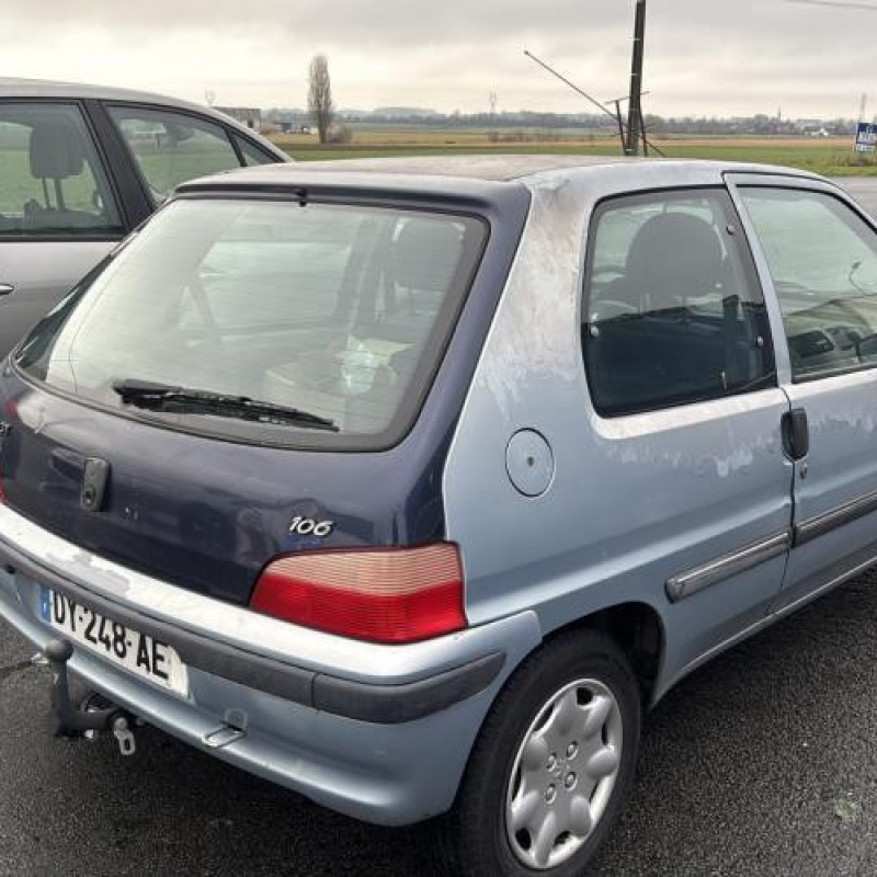 Retroviseur gauche PEUGEOT 106 Photo n°9