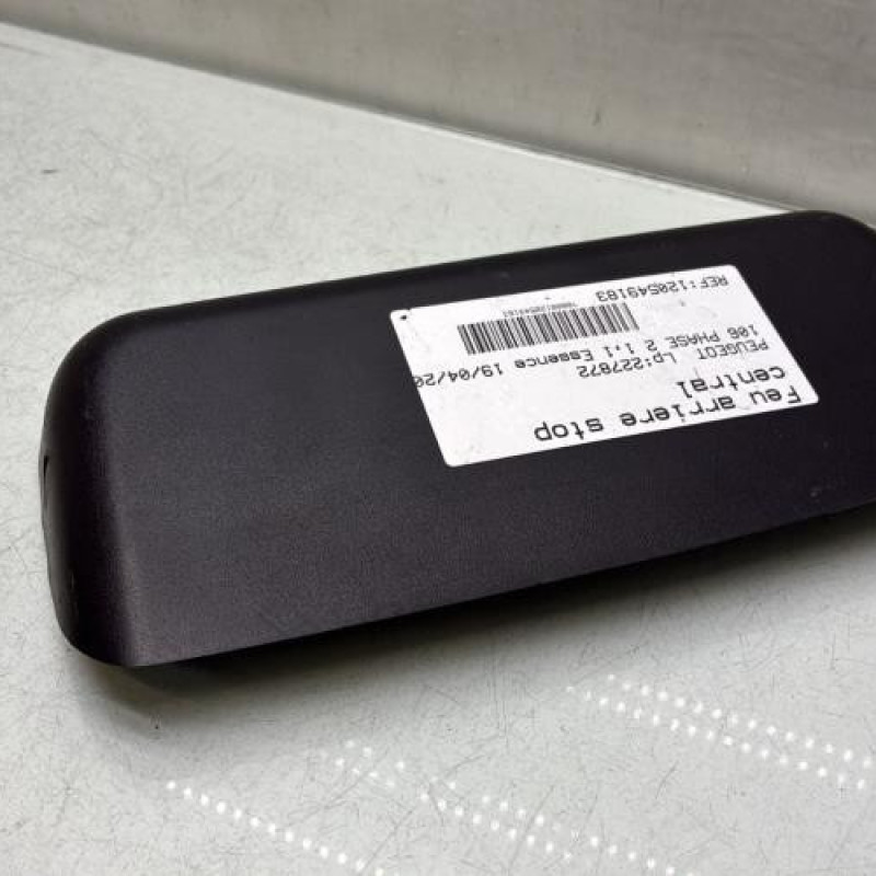 Feu arriere stop central PEUGEOT 106 Photo n°3