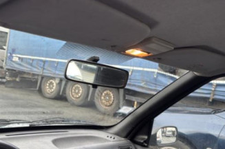 Feu arriere stop central PEUGEOT 106