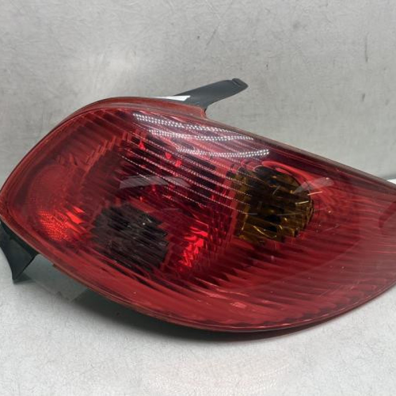 Feu arriere principal droit (feux) PEUGEOT 206 Photo n°1