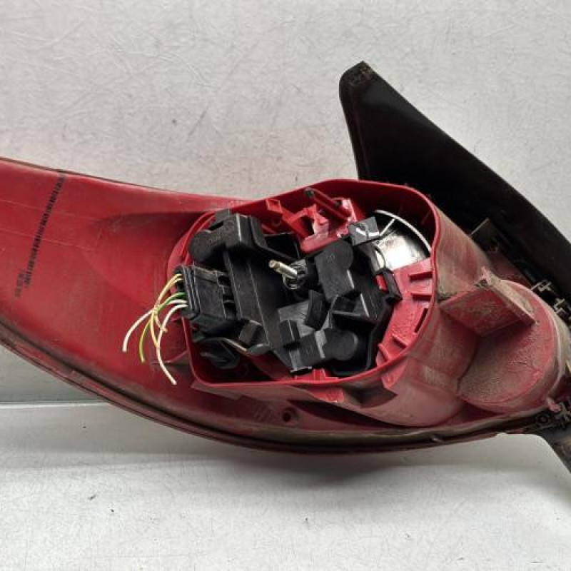 Feu arriere principal droit (feux) PEUGEOT 206 Photo n°3