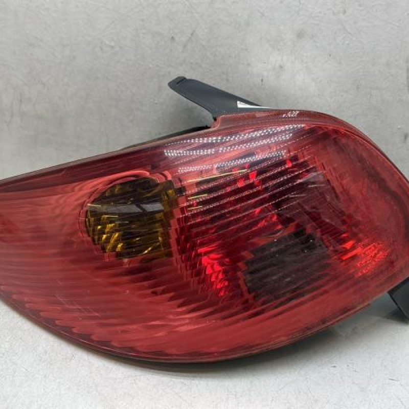 Feu arriere principal gauche (feux) PEUGEOT 206 Photo n°1