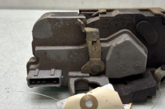 Serrure arriere gauche PEUGEOT 206