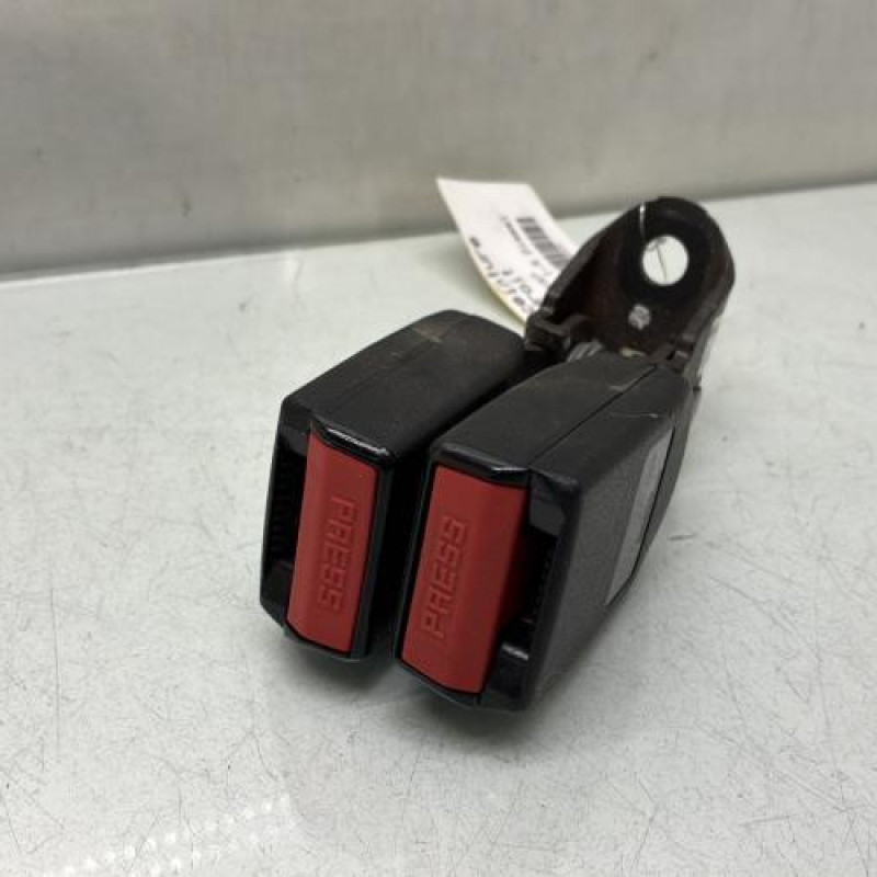 Attache ceinture arriere droit RENAULT KANGOO 2 Photo n°1