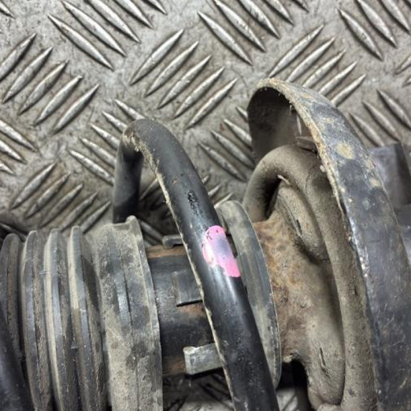 Amortisseur avant droit VOLKSWAGEN POLO 5 Photo n°2