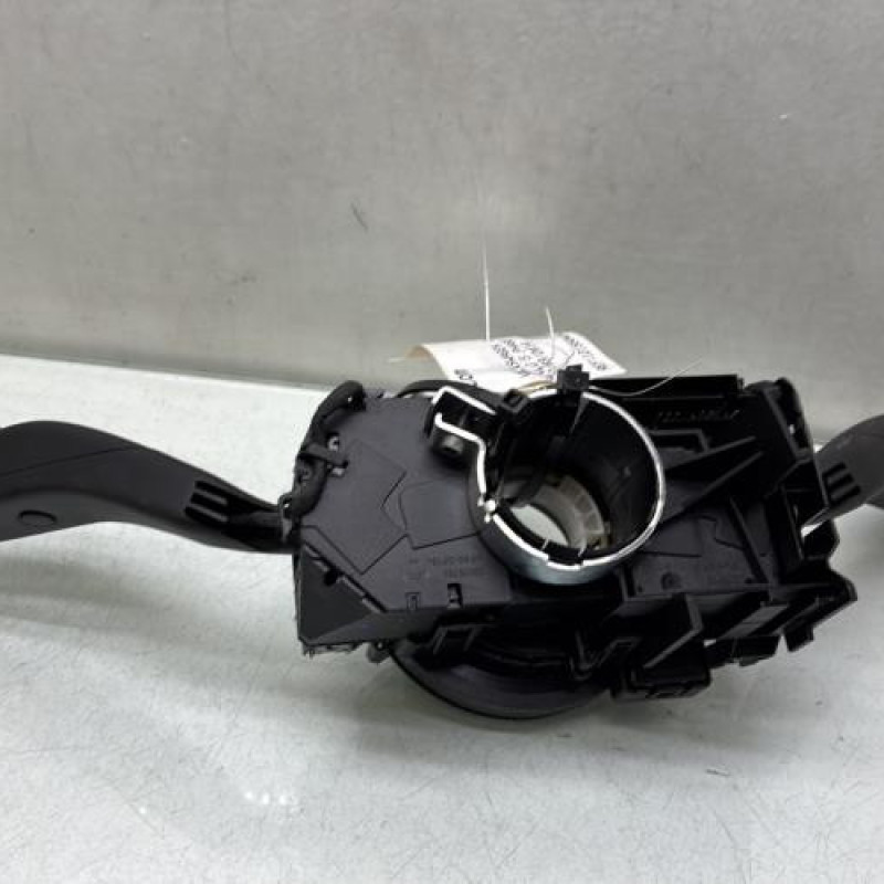 Com (Bloc Contacteur Tournant+Commodo Essuie Glace+Commodo Phare) VOLKSWAGEN POLO 5 Photo n°5