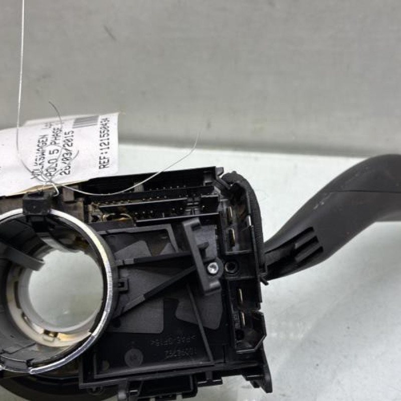 Com (Bloc Contacteur Tournant+Commodo Essuie Glace+Commodo Phare) VOLKSWAGEN POLO 5 Photo n°6