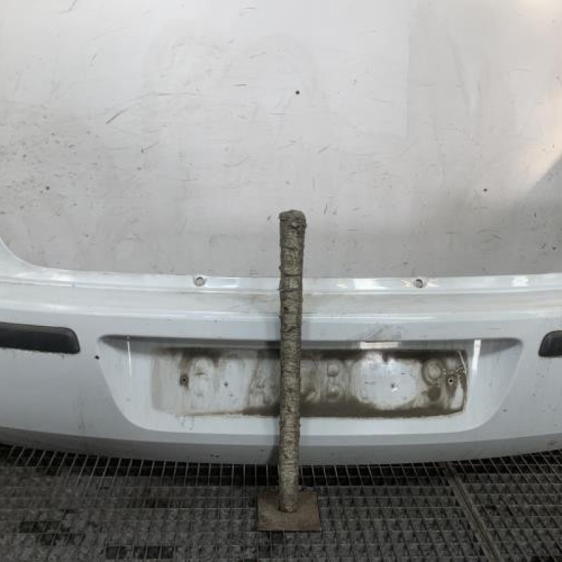 Pare choc arriere OPEL CORSA C Photo n°1