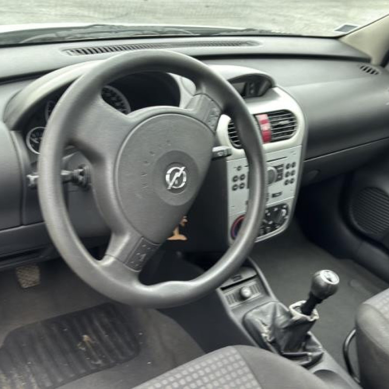 Pare choc arriere OPEL CORSA C Photo n°19