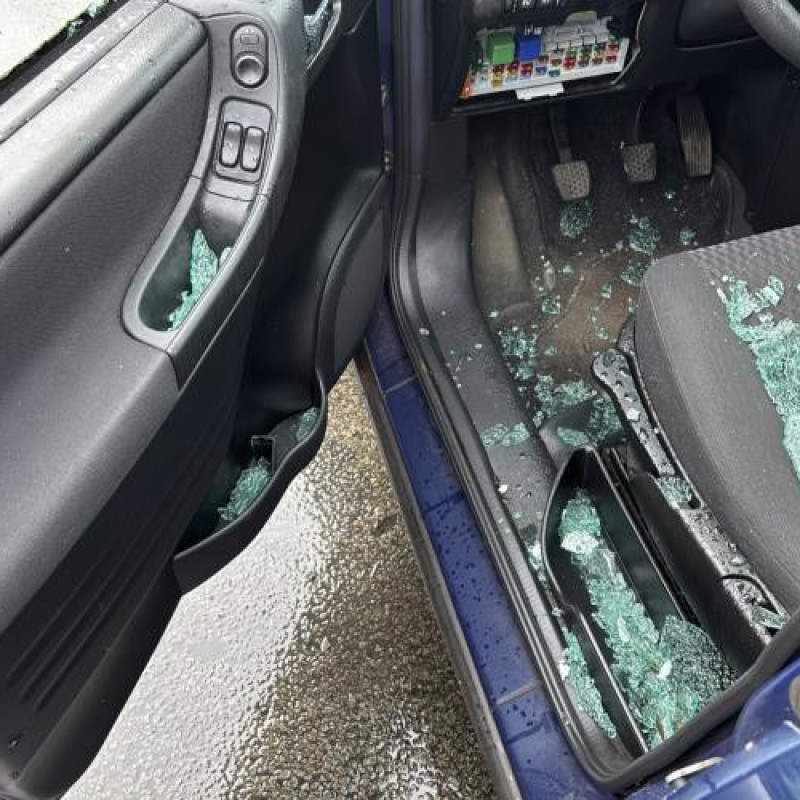 Feu arriere principal gauche (feux) OPEL ZAFIRA A Photo n°12