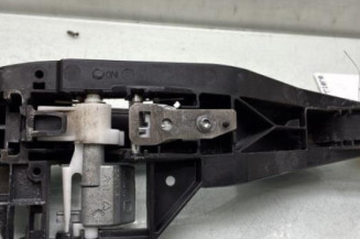 Poignee porte arriere droit PEUGEOT 208 1
