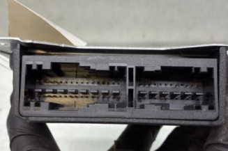 Boitier air bag PEUGEOT 208 1