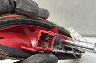 Feu arriere stop central PEUGEOT 208 1