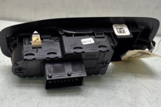 Interrupteur de leve vitre avant gauche PEUGEOT 208 1