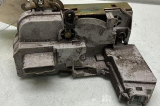 Serrure avant gauche PEUGEOT 307