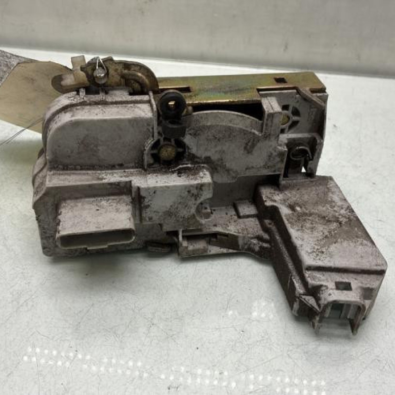 Serrure avant gauche PEUGEOT 307 Photo n°2