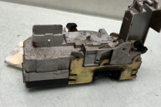 Serrure avant gauche PEUGEOT 307