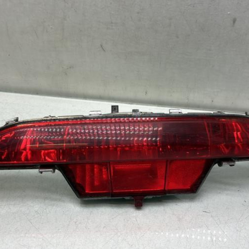 Anti brouillard arriere PEUGEOT 208 1 Photo n°1