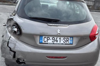 Boitier air bag PEUGEOT 208 1
