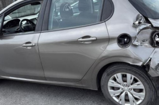 Pompe à carburant PEUGEOT 208 1