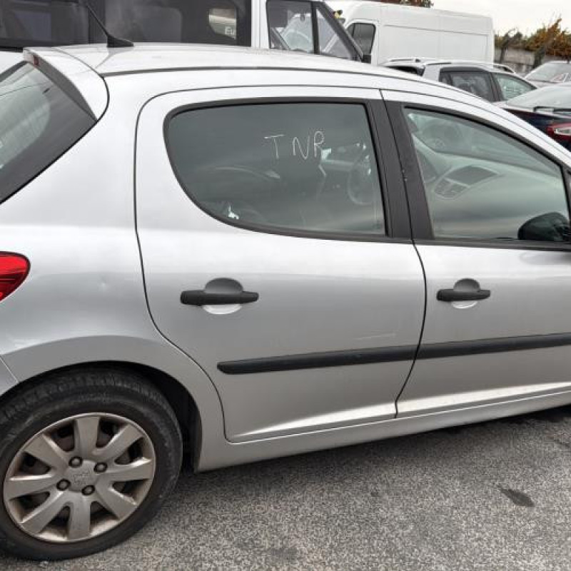 Feu arriere stop central PEUGEOT 207 Photo n°10