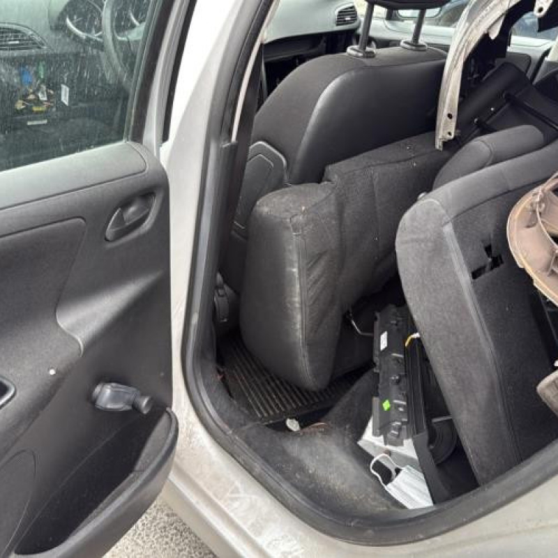 Feu arriere stop central PEUGEOT 207 Photo n°14