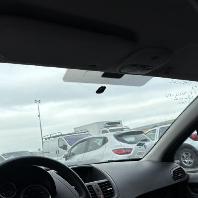 Feu arriere stop central PEUGEOT 207 Photo n°17