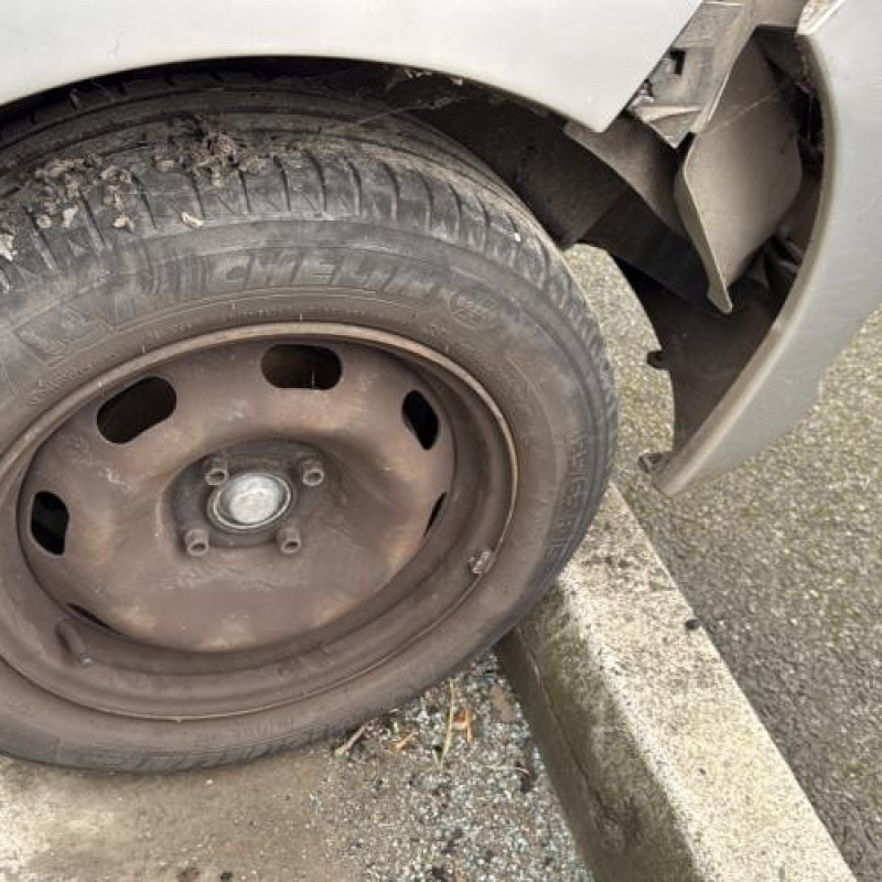 Feu arriere stop central PEUGEOT 207 Photo n°18