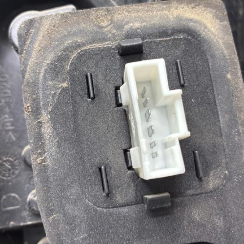 Feu arriere principal droit (feux) CITROEN C3 2 Photo n°3