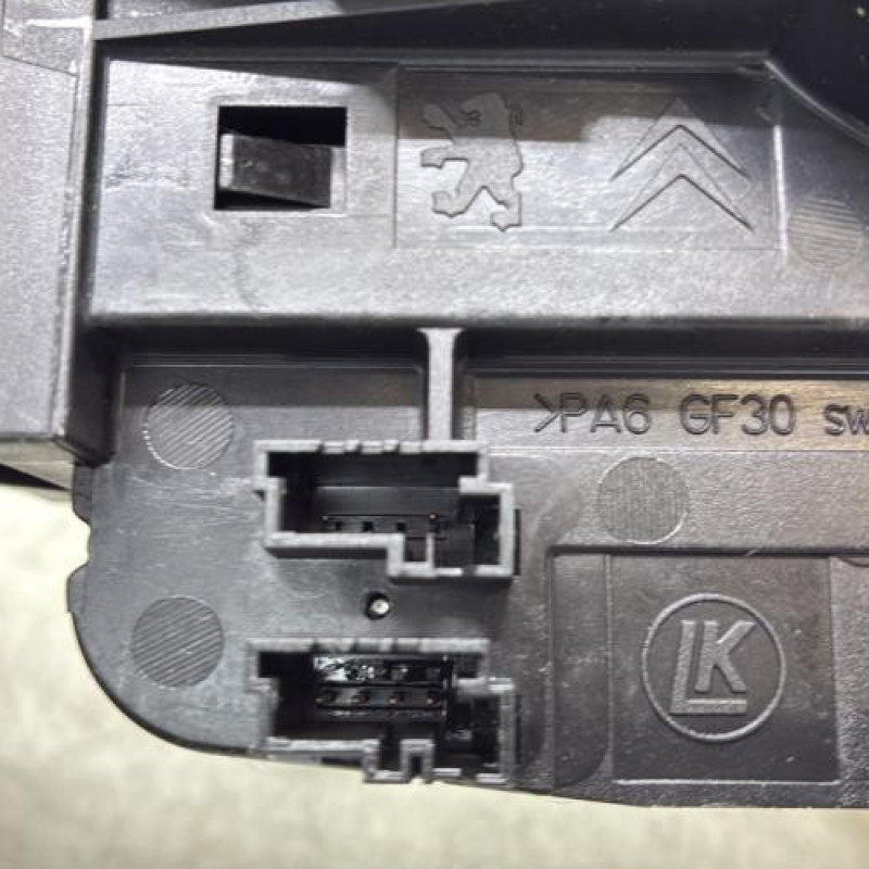 Com (Bloc Contacteur Tournant+Commodo Essuie Glace+Commodo Phare) CITROEN C3 2 Photo n°6