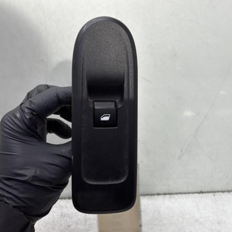 Interrupteur de leve vitre avant droit CITROEN C3 2 Photo n°1