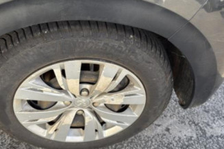 Face avant PEUGEOT 208 1