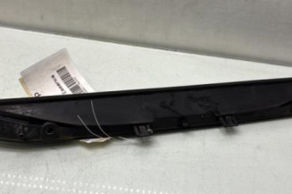 Feu arriere stop central RENAULT CLIO 2