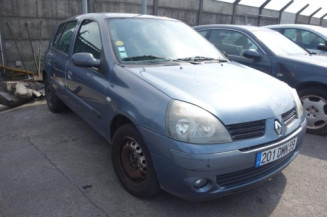 Feu arriere stop central RENAULT CLIO 2