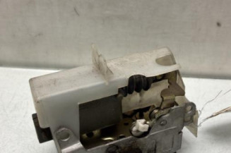 Serrure arriere droit RENAULT CLIO 2