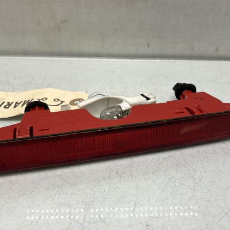 Feu arriere stop central PEUGEOT PARTNER 2 Photo n°1