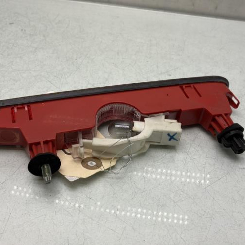 Feu arriere stop central PEUGEOT PARTNER 2 Photo n°2