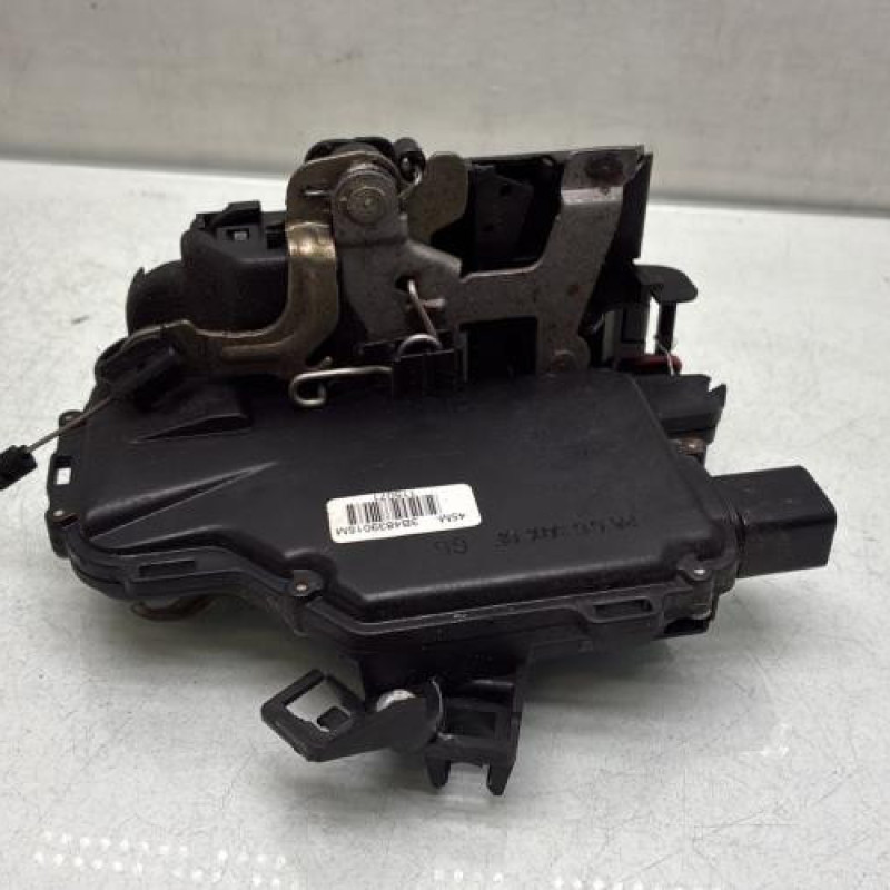 Serrure arriere gauche VOLKSWAGEN GOLF 4 Photo n°2