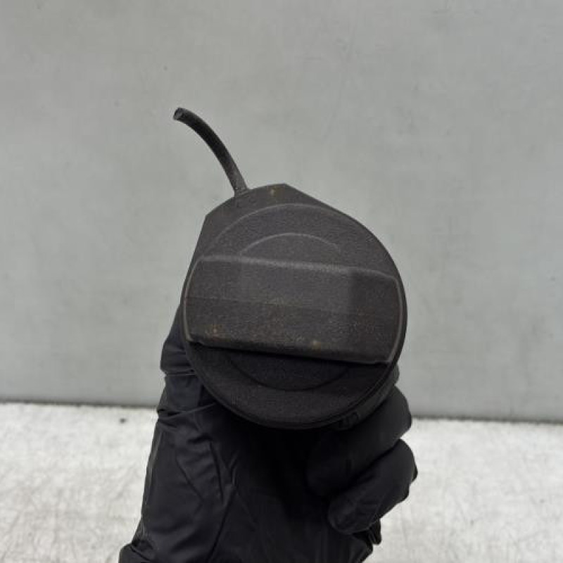 Bouchon de carburant VOLKSWAGEN POLO 5 Photo n°1