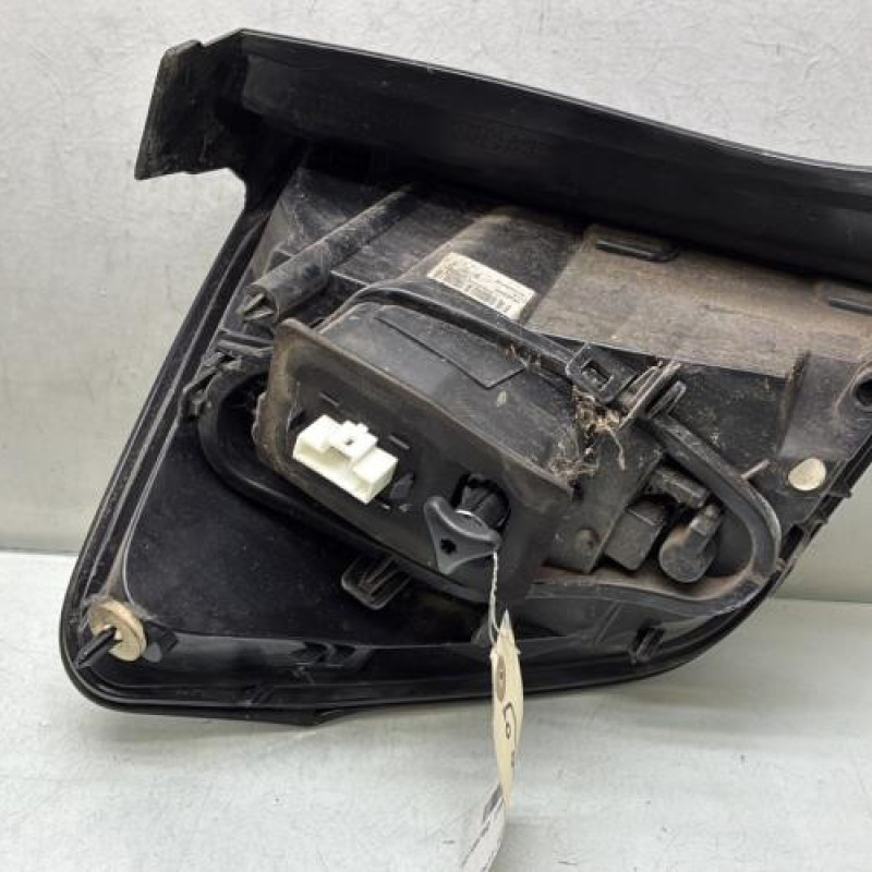 Feu arriere principal droit (feux) CITROEN C3 2 Photo n°2